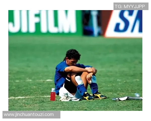 主持人巧问足球球星背后的故事 揭开他们不为人知的另一面 主持人巧问足球球星背后的故事 揭开他们不为人知的另一面